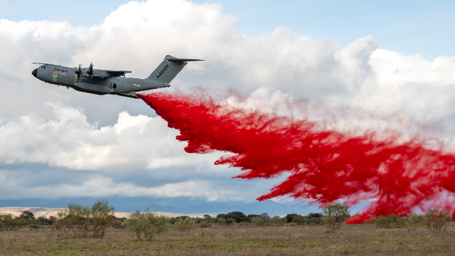 Airbus mejora el kit prototipo de extinción de incendios del A400M