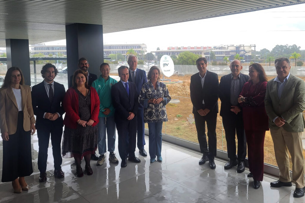 GMV y el Real Betis Balompié inauguran en Sevilla una infraestructura única para el seguimiento de satélites y la sostenibilidad del espacio