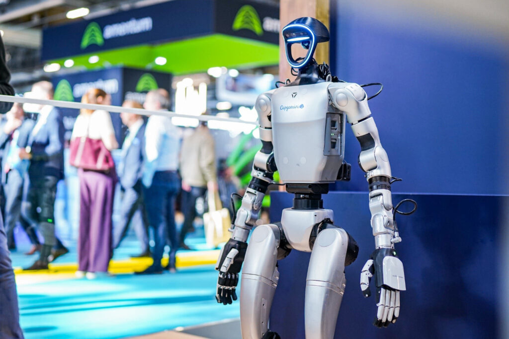 Capgemini y Orano despliegan el primer robot humanoide inteligente en el sector nuclear