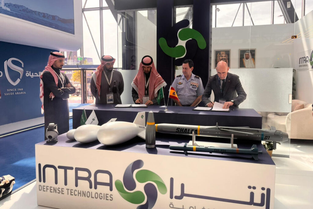 AERTEC y la saudí Intra Defense firman un acuerdo de colaboración estratégica para Oriente Medio