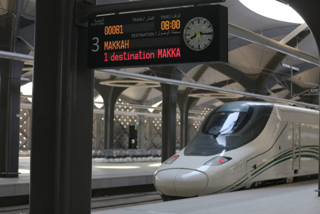 Indra Group revalida su posición como socio tecnológico de la línea de Alta Velocidad Meca-Medina: mantendrá y operará sus sistemas al menos cinco años más